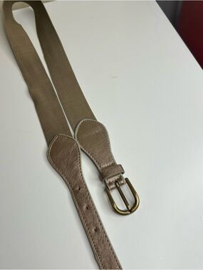 Delia’s Belt Tan Stretch Gold Fashion Accessory Elastic Adjustable Vintage